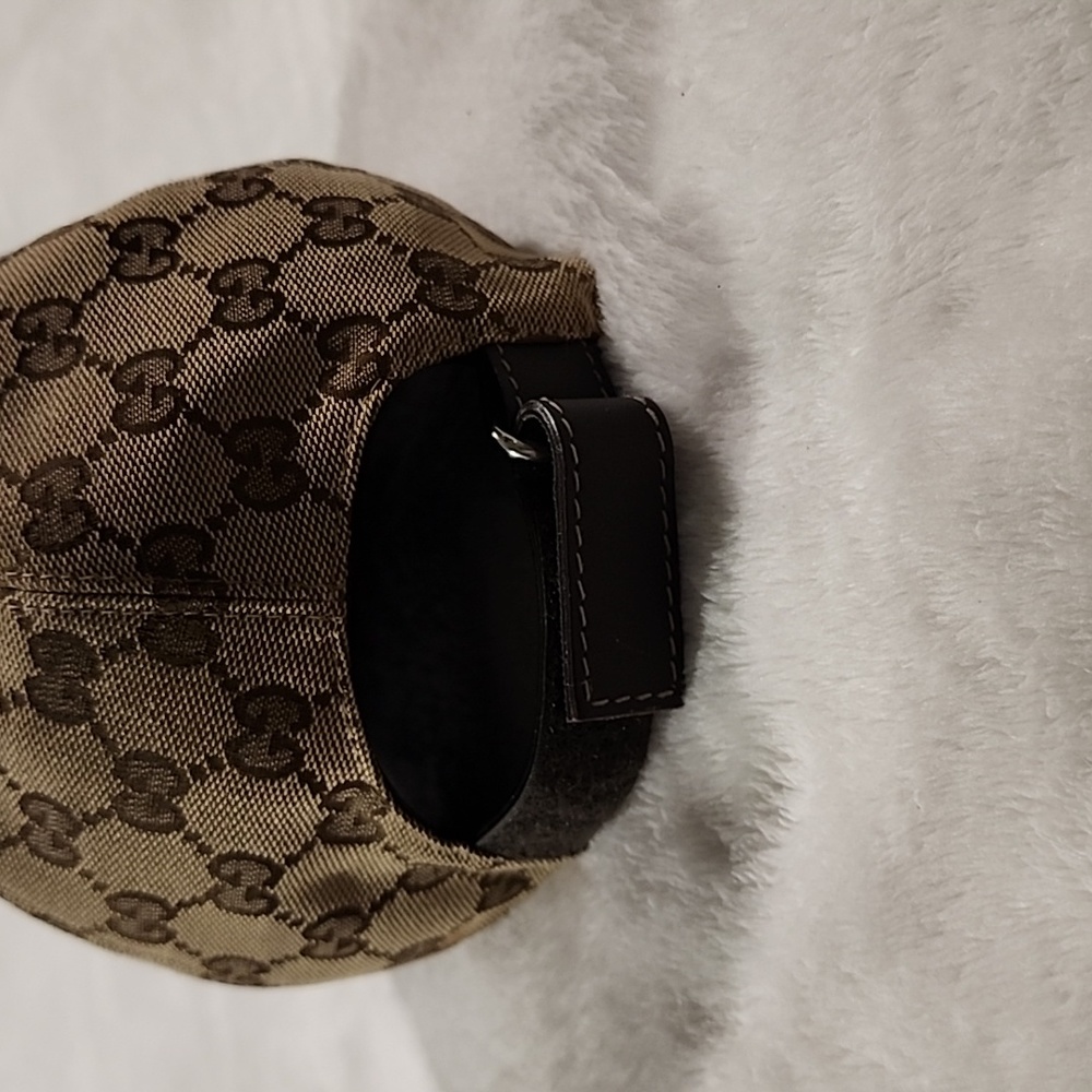 GUCCI - Picture 3 of 10